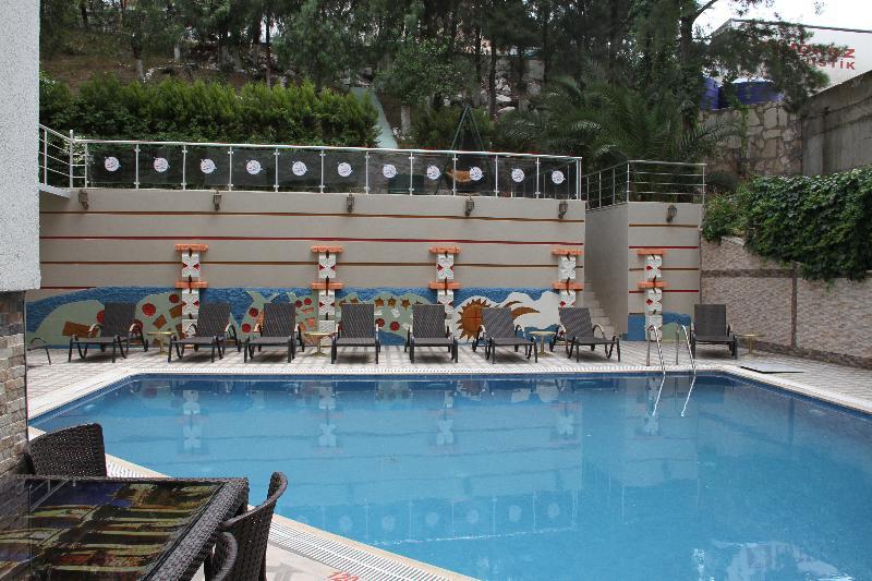 Saturn Hotel Kusadası Exterior foto
