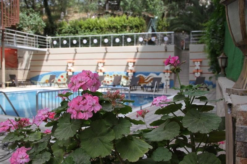 Saturn Hotel Kusadası Exterior foto