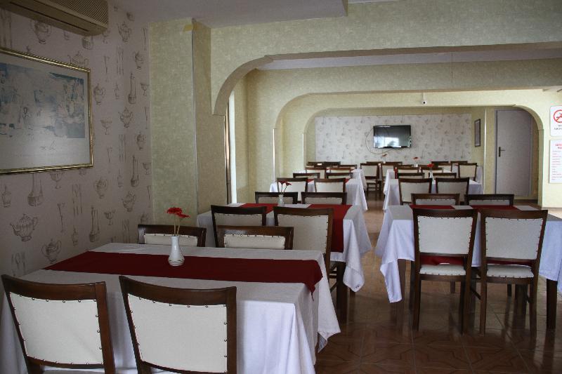 Saturn Hotel Kusadası Exterior foto